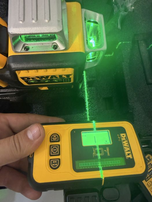 Laser dewalt 360 grade raza verde cu receptor