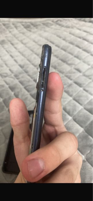 Продам телефон рабочий под восстоновления