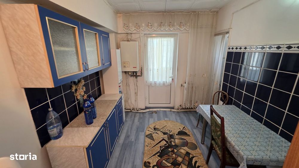 Vand ap cu 3 camere str. Musetelului