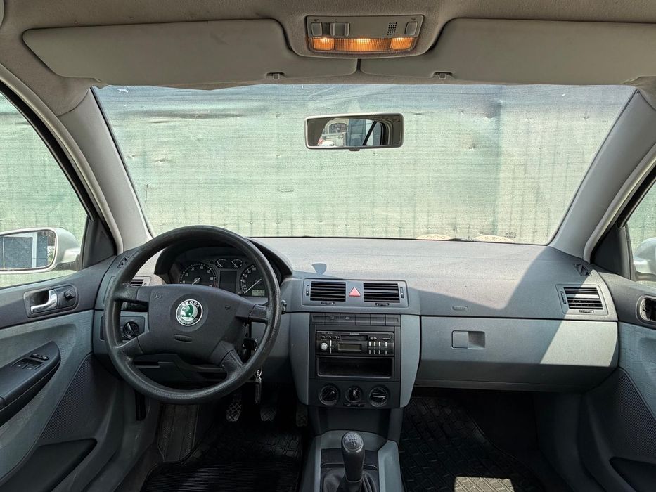 Skoda Fabia 1.4 16V Benzină
