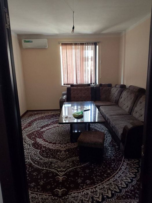 Ganga ,NBU Ning yonida Ġofur Ğulom metro