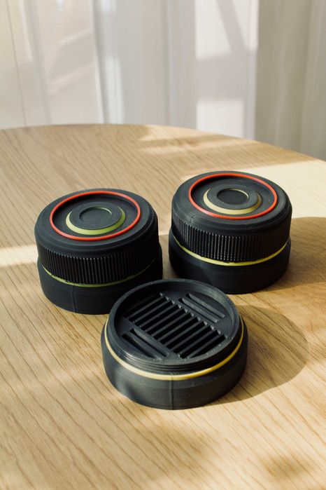 Кутия за 15-SD карти с дизайн на фотообектив