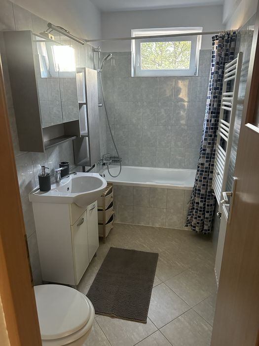 Inchiriez apartament etaj 1  Cedonia/ N. Iorga