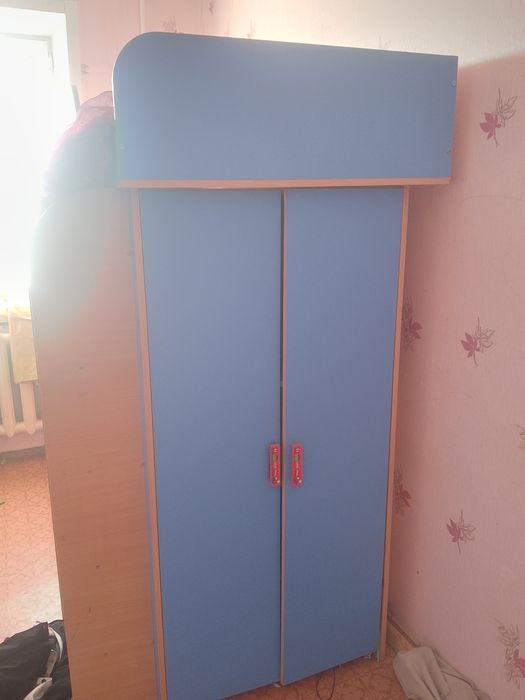 Кровать двухъярусная