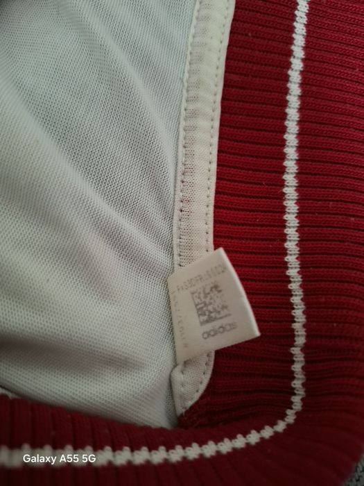 Продам костюм "Adidas"