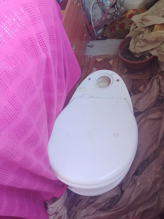 Унитаз с бачком но без крышки