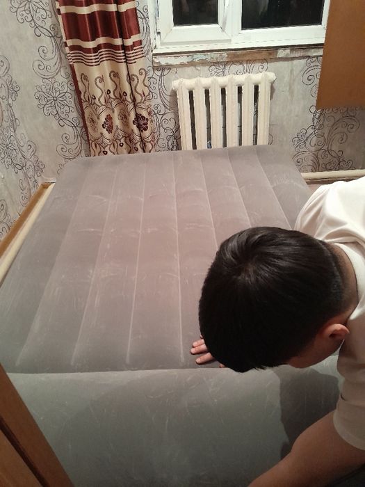 Продам кровать надувную