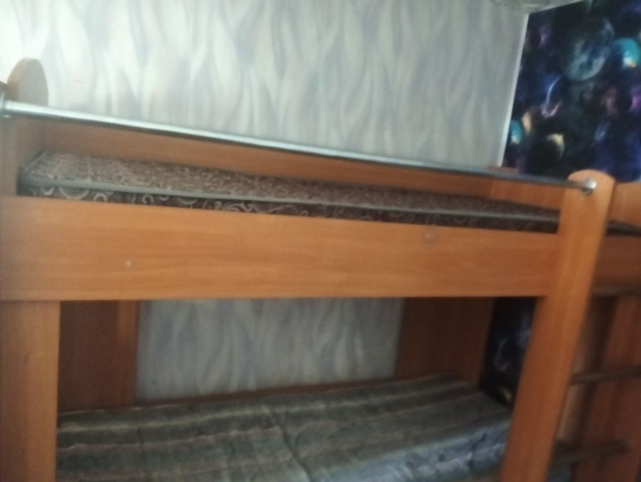 Продается двух ярусная кровать