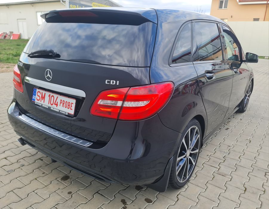 Mercedes B Classe 1.8 diesel Automat Euro5
1.8 DIESEL 135CP 
2012MERCEDES B CLASSE
1.8 DIESEL 135CP 
2012
1.8 DIESEL 135CP 
2012