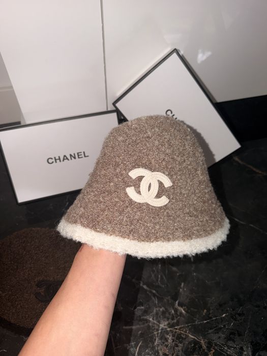 Шапки Chanel, Alexander Wang