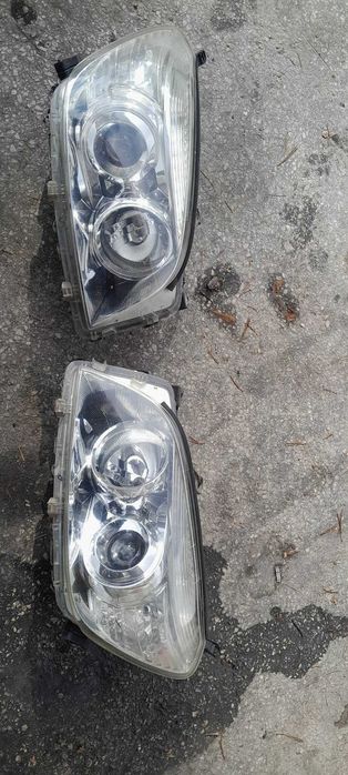 Фарове за Тойота Рав4 3 генерация