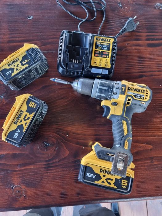 Avitator  DEWALT  DCD796