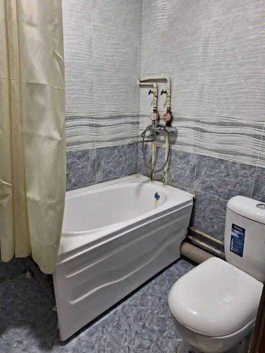 Срочно! Собственник, продам малосемейку без посредников. Без торга!