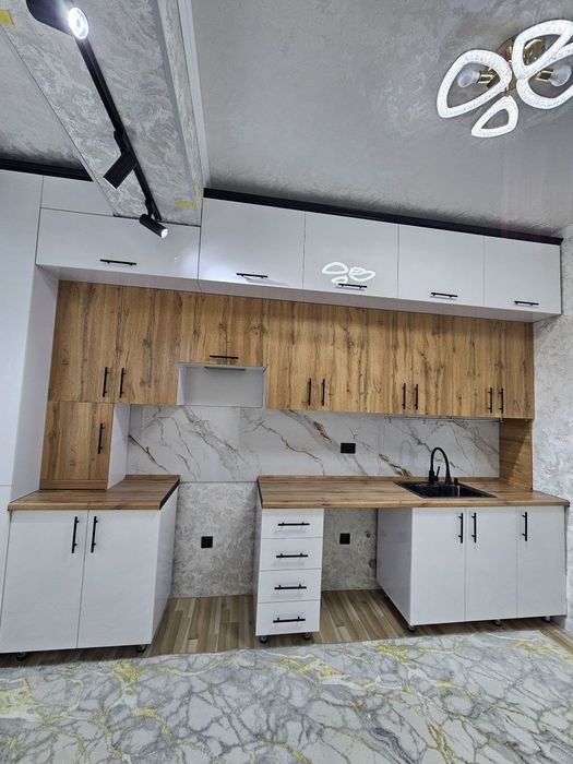 Продаю 2 комнатную квартиру в городе Бухаре