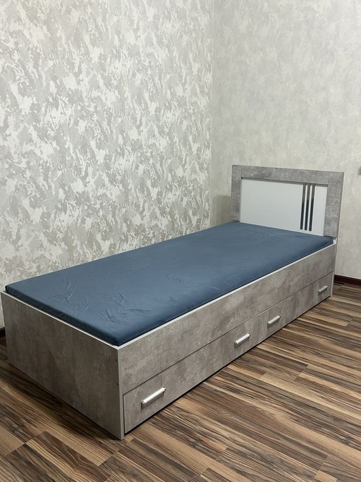 Кровать бір адамдық