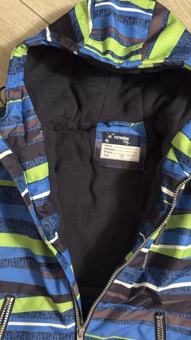 Зимняя куртка можно для мальчика и девочке