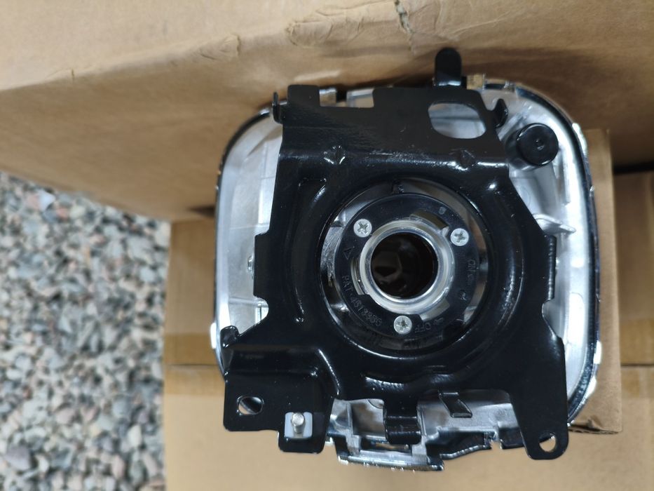 Фары передние Субару Форестер 2000/2002