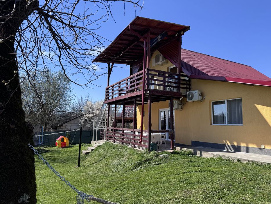 Casa de vanzare -Pensiune de vanzare , inchiriat