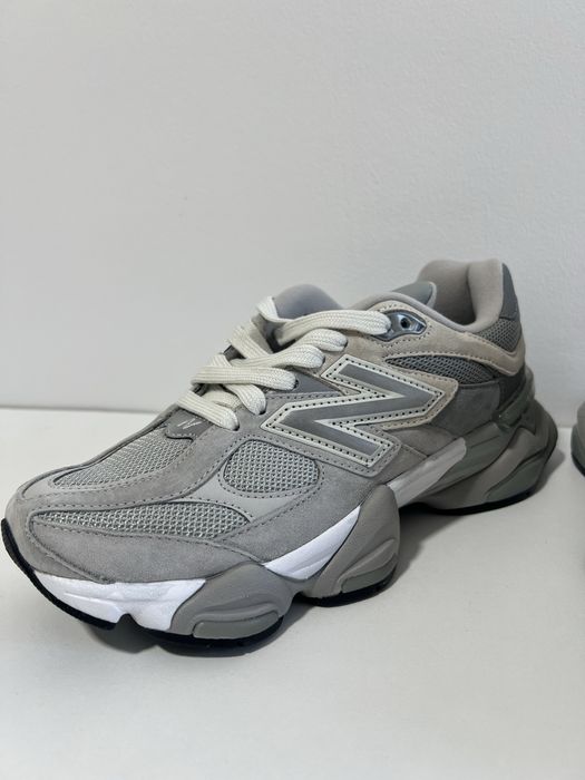 New balance 9060  marime 38 masura talpa 23,5