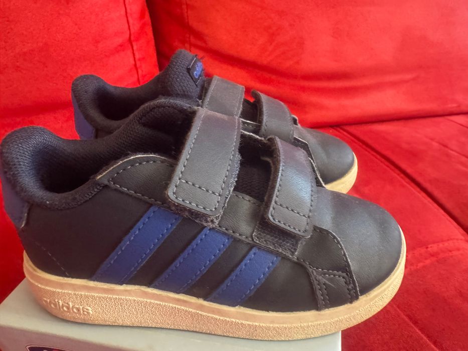 Adidas - детски маратонки 25 1/2
