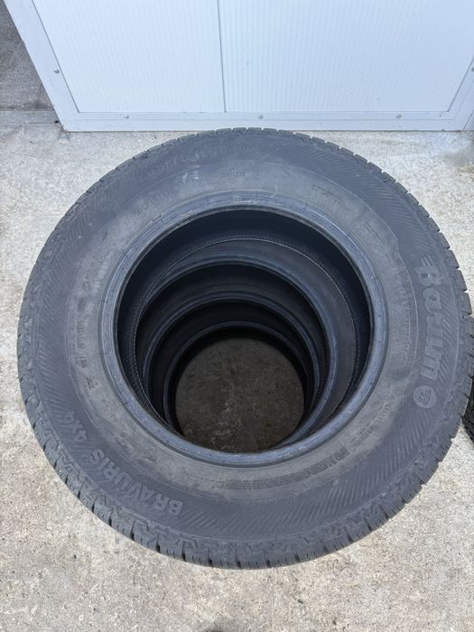 205/70 R15 Гуми