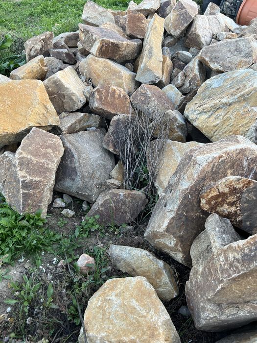 Piatra pentru cascade si iazuri! urgent!