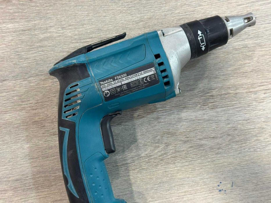 Профисионален Винтоверт за гипсокартон - Makita FS 6300