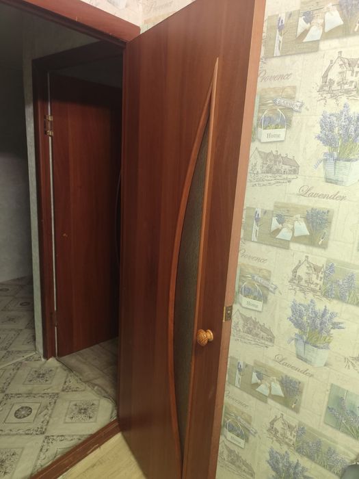 Продам двери межкомнатные