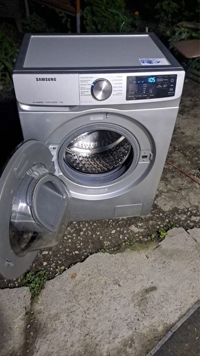 Продам стиральную машину