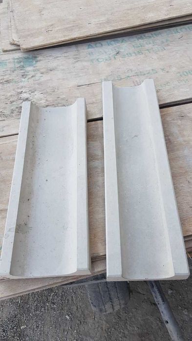 бордюр. bordyur. бордюр для тротуара, колодец, лоток. поребрик