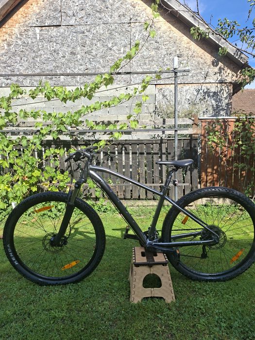 Bicicletă de vânzare,prețul la telefon negociabil.