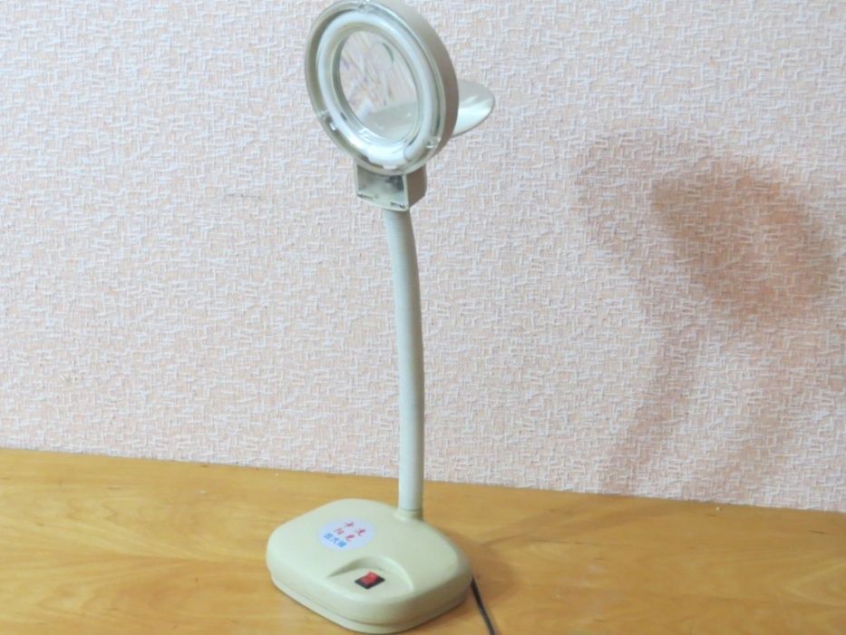 Лампа лупа 10000т или обмен