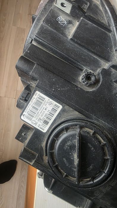 Vand faruri bmw seria 6