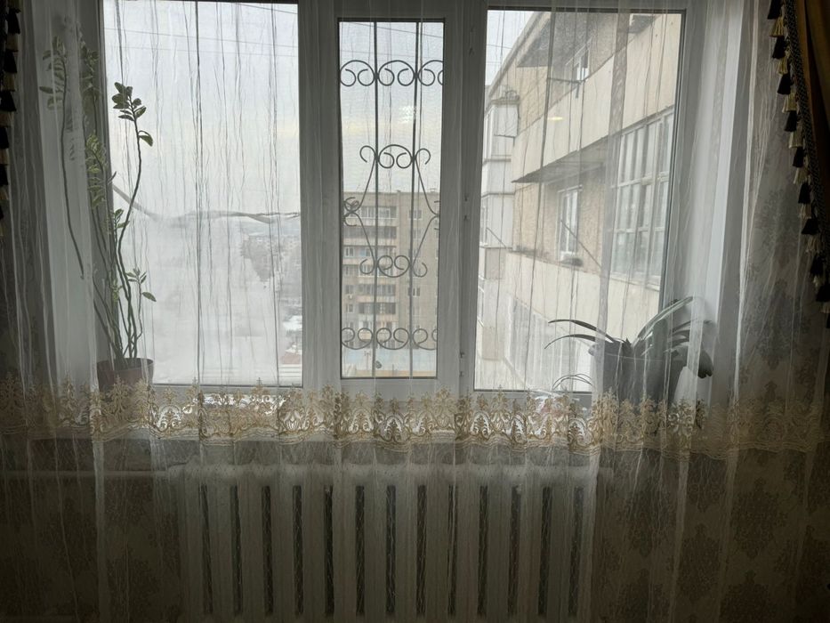Продам комплект штор с тюлем для зала