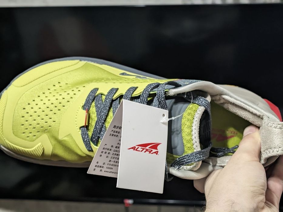 кроссовки ALTRA olympus 6