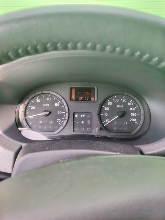 Proprietar vând Logan 21000 de km