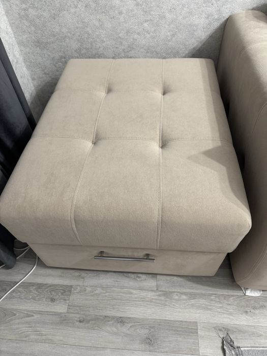 Продам пуфик в отличном состоянии