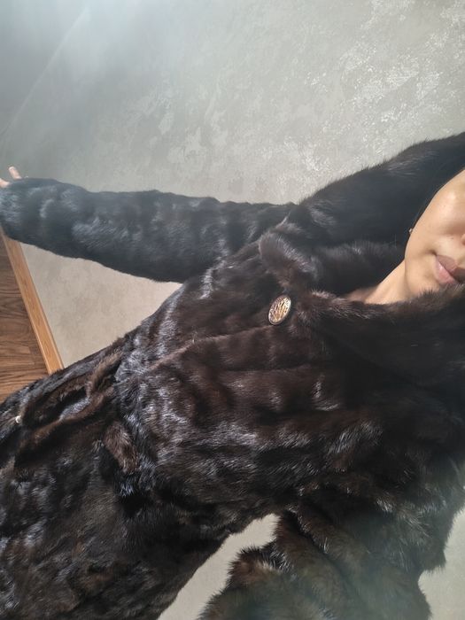 Продам норковую шубу