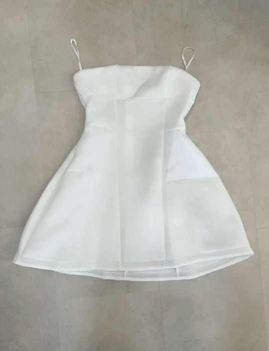 Дамска рокля.