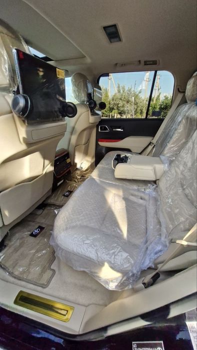 Toyota Land Cruiser 300 VXGR 2022 yil японка матор 35 турбина фул пази