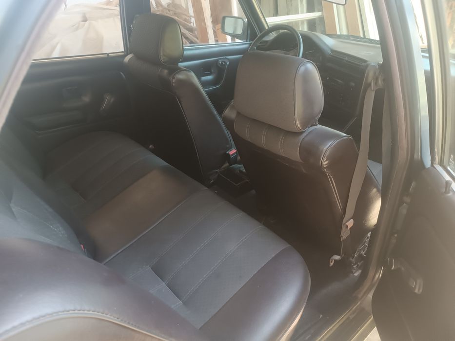 Автомашина BMW M20 E30