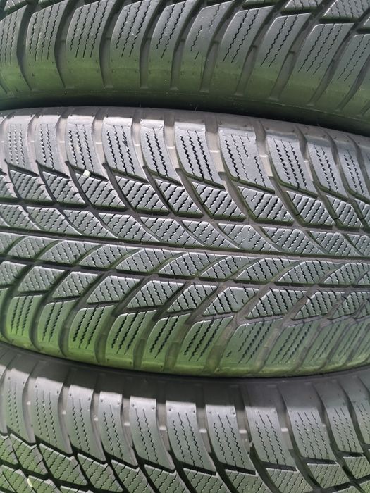 4 бр зимни 205/60/17 Bridgestone