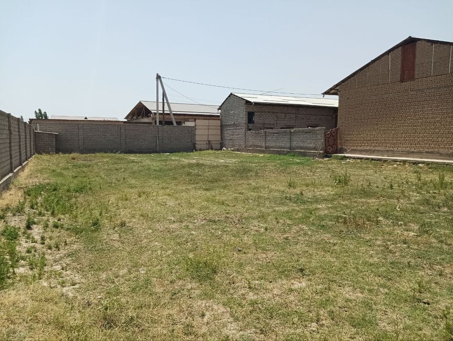 Участка сотилади