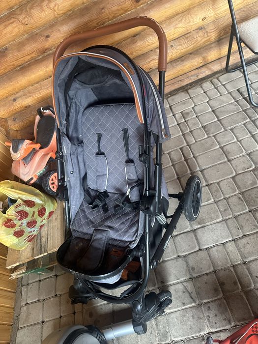 Продам детскую коляску