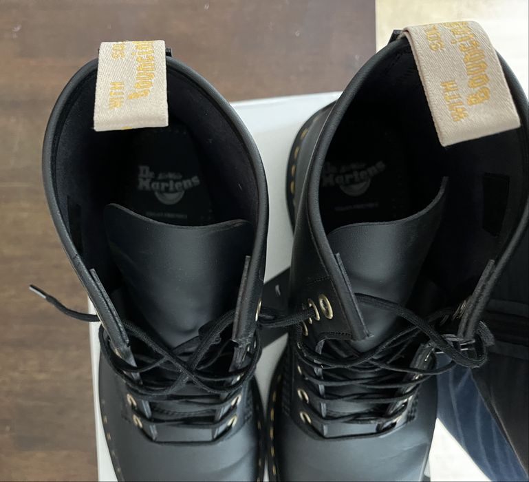 НОВИ Кубинки боти Dr.Martens