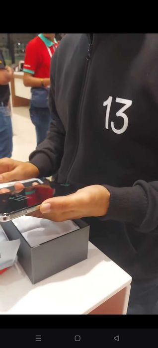 One + 13 телефон