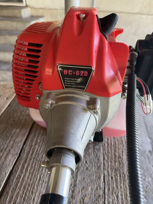 Motocoasa pe benzina