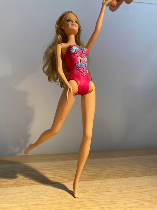Figurină Barbie (MARIPOZA) 65 RON