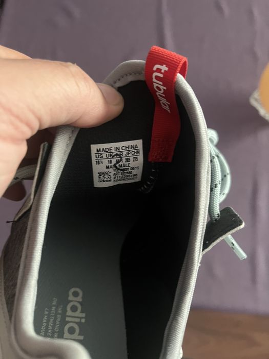 Маратонки NIKE и ADIDAS