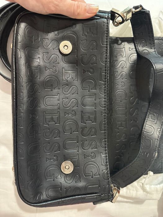 Оригинална Чанта на Guess